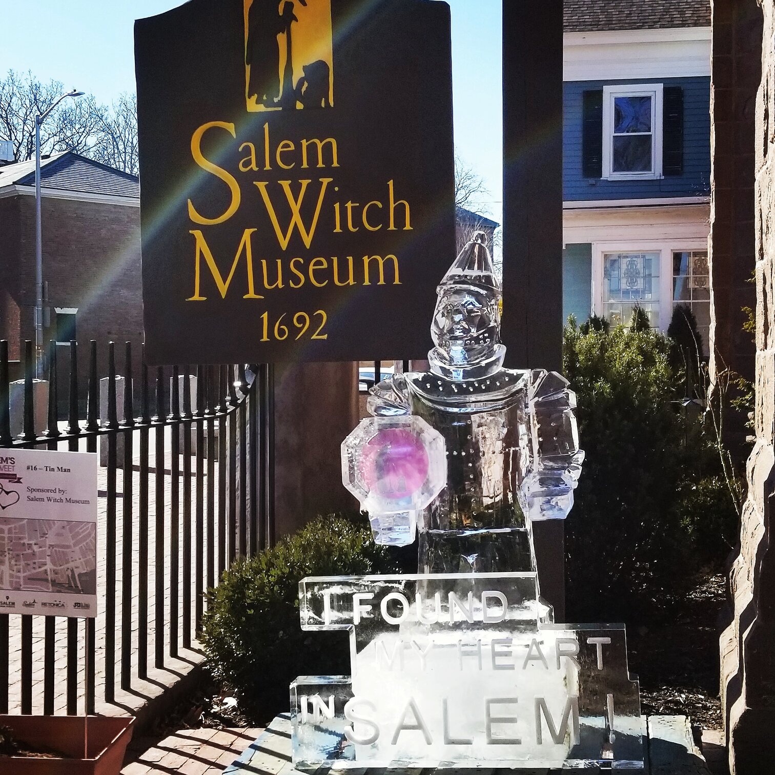 Romantic things to do in Salem, MA by season